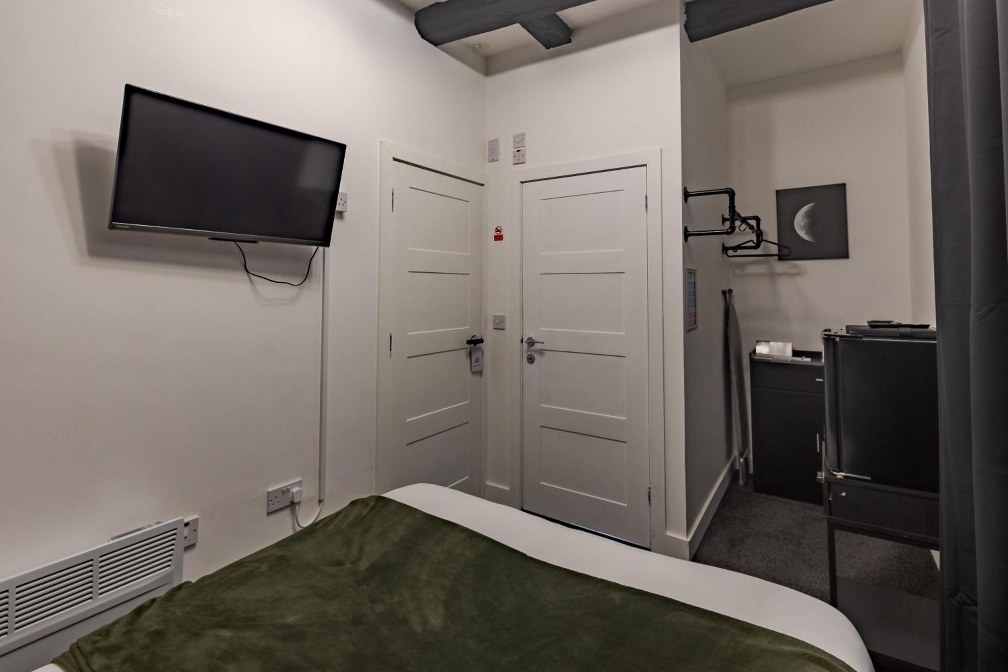 Stay Hub City Centre - Self Check-In Бирмингам Стая снимка