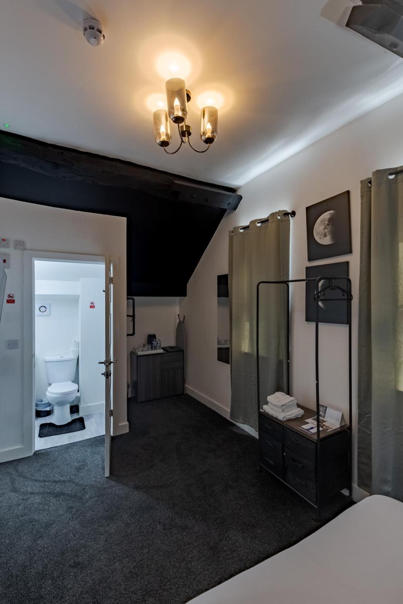 Stay Hub City Centre - Self Check-In Бирмингам Екстериор снимка