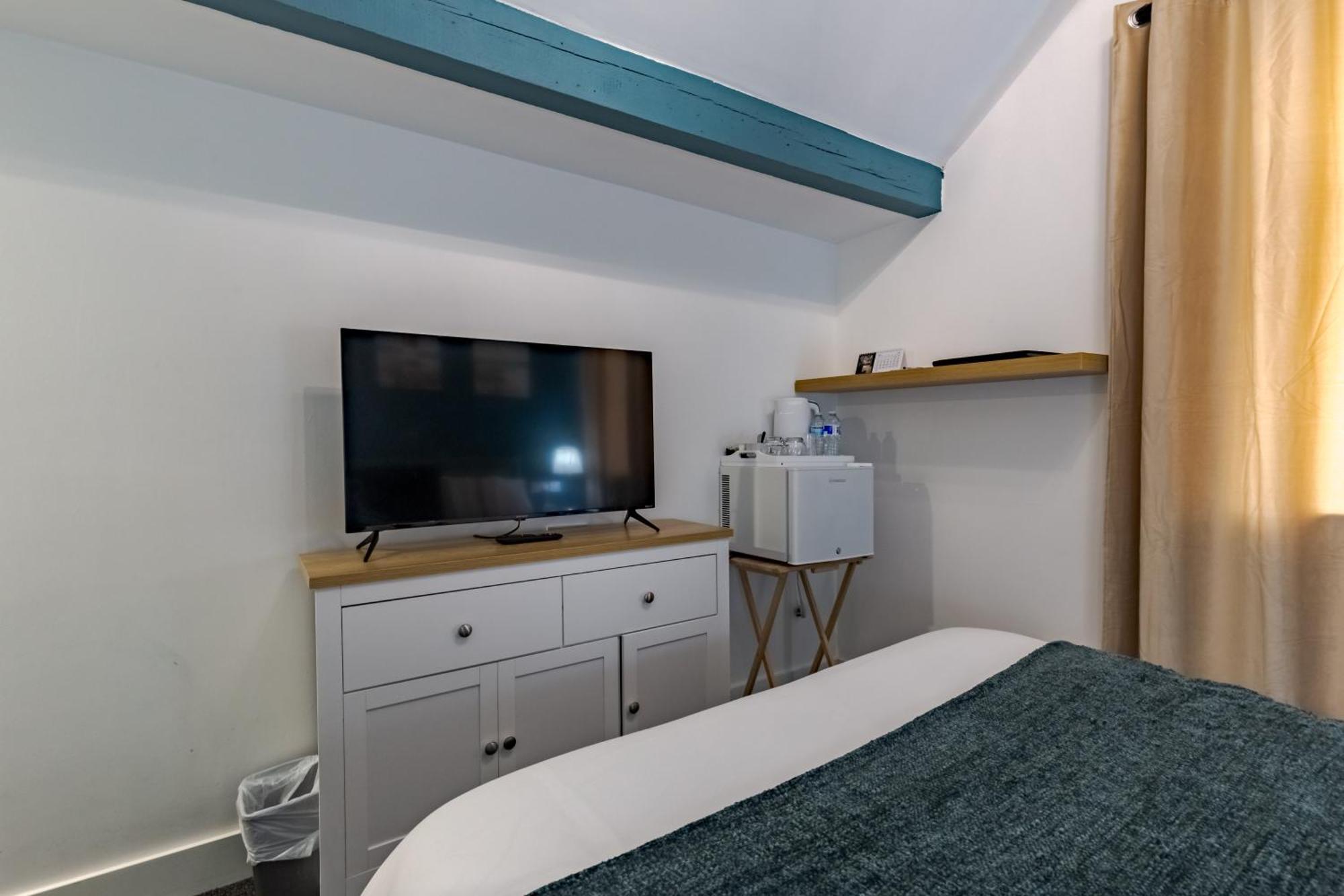 Stay Hub City Centre - Self Check-In Бирмингам Екстериор снимка